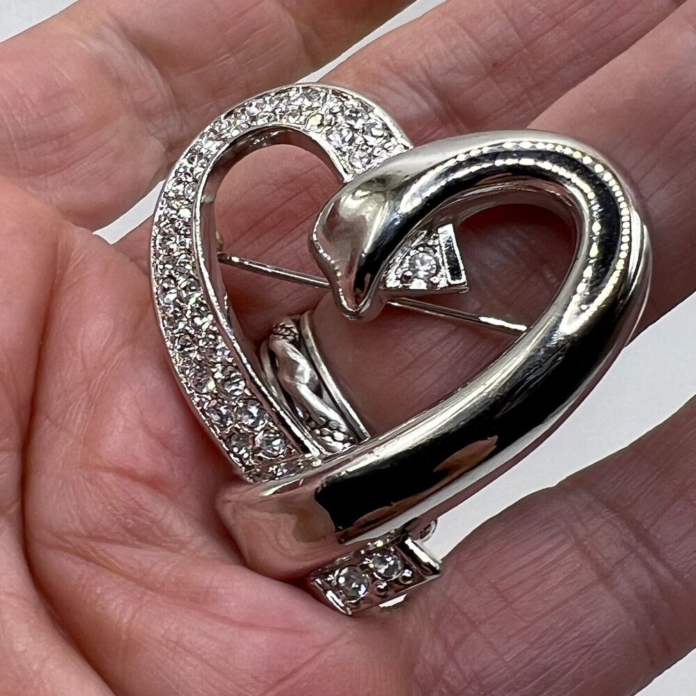 SWAROVSKI Swan Signed Sparkling Ice Crystal HEART BROOCH Pin Costume Jewelry - Picture 5 of 7
